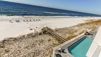 House, Multiple Beds (Three-Bedroom Apartment) | Beach/ocean view