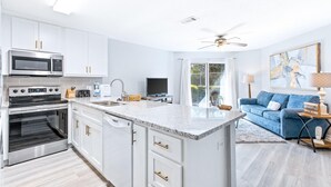 House, 1 King Bed with Sofa bed (Two-Bedroom House) | Private kitchen - Two-bedroom House (Miramar Beach)