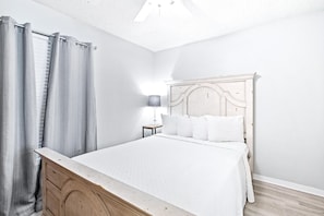 House, 1 King Bed with Sofa bed (Two-Bedroom House) - Two-bedroom House (Miramar Beach)