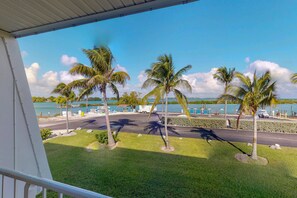 House, 1 Queen Bed with Sofa bed (One-Bedroom Apartment) | Interior