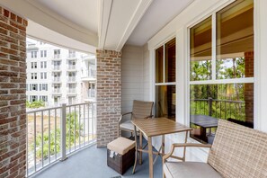House, Multiple Beds (Two-Bedroom House) | Balcony