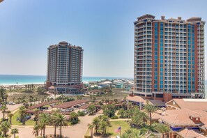 Rumah, Beberapa Tempat Tidur (Two-Bedroom Apartment) | Pemandangan pantai/laut