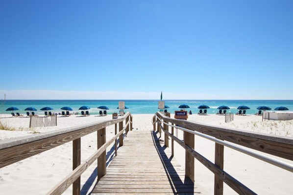 Rumah, Beberapa Tempat Tidur (Two-Bedroom Apartment) | Pantai