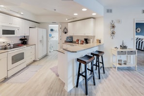 Room - Three-bedroom Apartment (New Smyrna Beach)