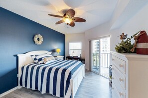 House, Multiple Beds (Two-Bedroom Apartment) - Three-bedroom Apartment (New Smyrna Beach)