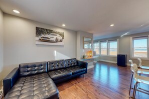 House, Multiple Beds (Two-Bedroom House) | Living room - Two-bedroom Apartment (Portland)