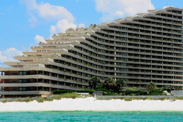 House, 1 King Bed with Sofa bed (One-Bedroom House) | Front of property