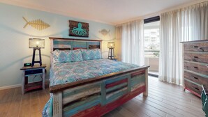House, 1 King Bed with Sofa bed (One-Bedroom House) - One-bedroom House (Miramar Beach)