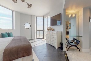 House, Multiple Beds (Two-Bedroom Apartment) - Three-bedroom Apartment (Miramar Beach)