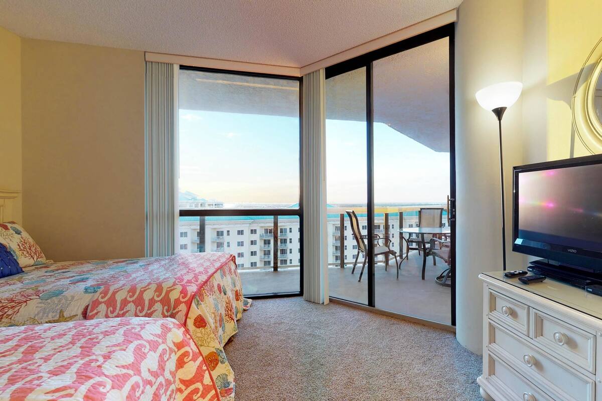 House, Multiple Beds (Two-Bedroom Apartment)