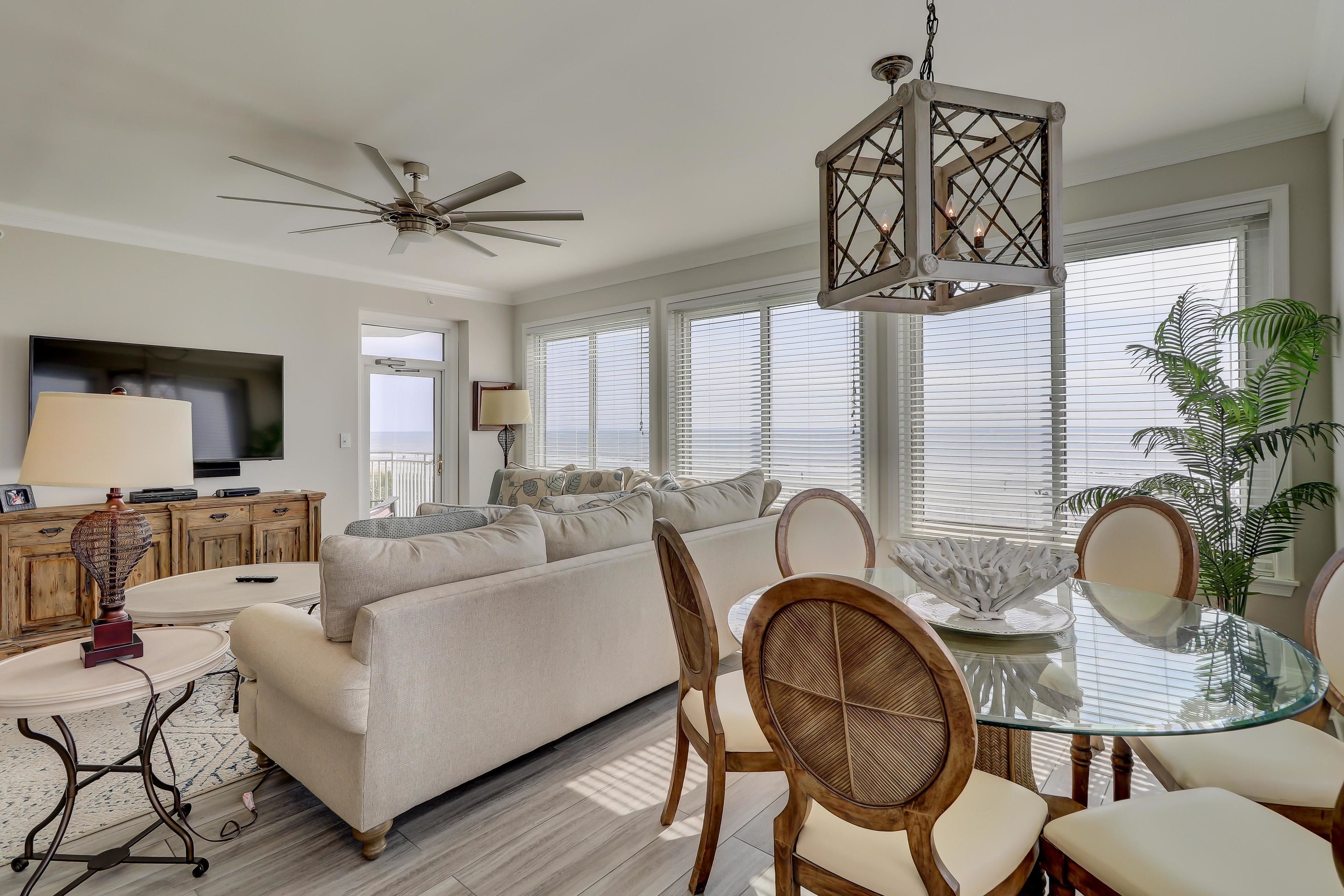 Maison, Plusieurs lits (Three-Bedroom Apartment) | Aire de séjour