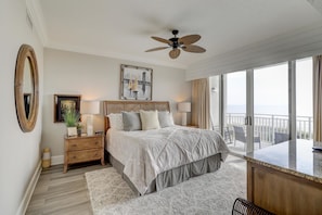 独立别墅, 多张床 (Three-Bedroom Apartment)