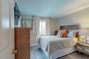 House, Multiple Beds (Two-Bedroom Apartment)