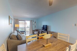 House, Multiple Beds (Two-Bedroom Apartment) | Living area