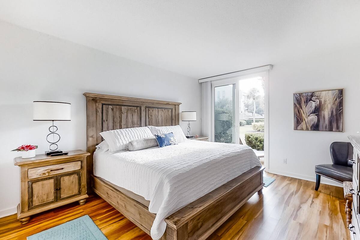 House, Multiple Beds (Two-Bedroom Apartment)