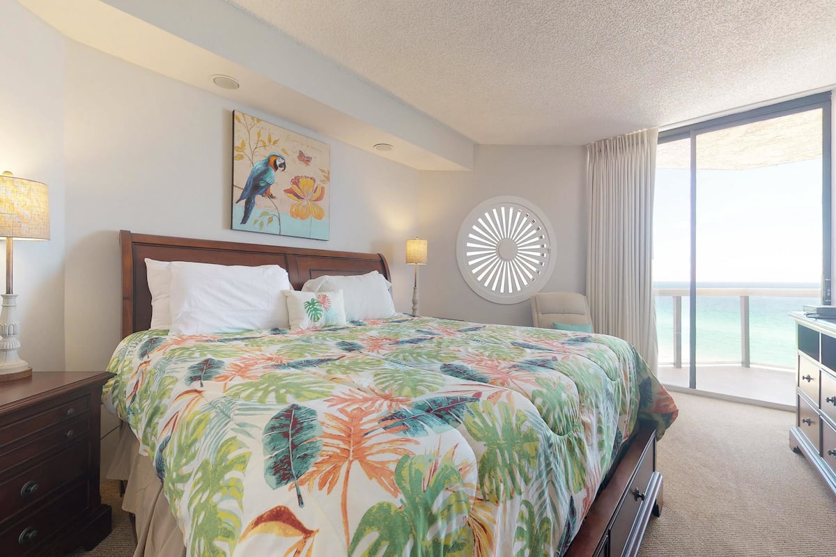 House, Multiple Beds (Two-Bedroom Apartment)