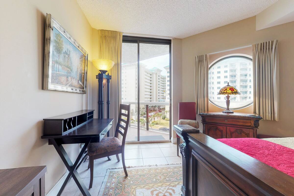 House, Multiple Beds (Two-Bedroom Apartment)