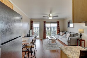 獨棟房屋, 1 張加大雙人床和 1 張沙發床 (One-Bedroom Apartment) | 客廳