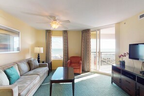 Living area - Three-bedroom Apartment (Murrells Inlet)