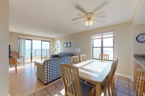 House, Multiple Beds (Three-Bedroom Apartment) | In-room dining - Three-bedroom Apartment (Murrells Inlet)