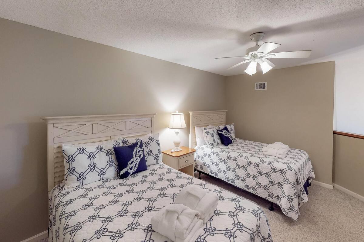 House, Multiple Beds (Two-Bedroom Apartment)