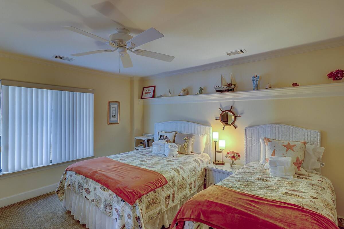 House, Multiple Beds (Two-Bedroom Apartment)