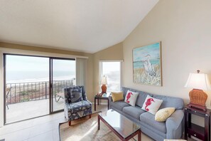 House, Multiple Beds (Two-Bedroom Apartment) | Living room