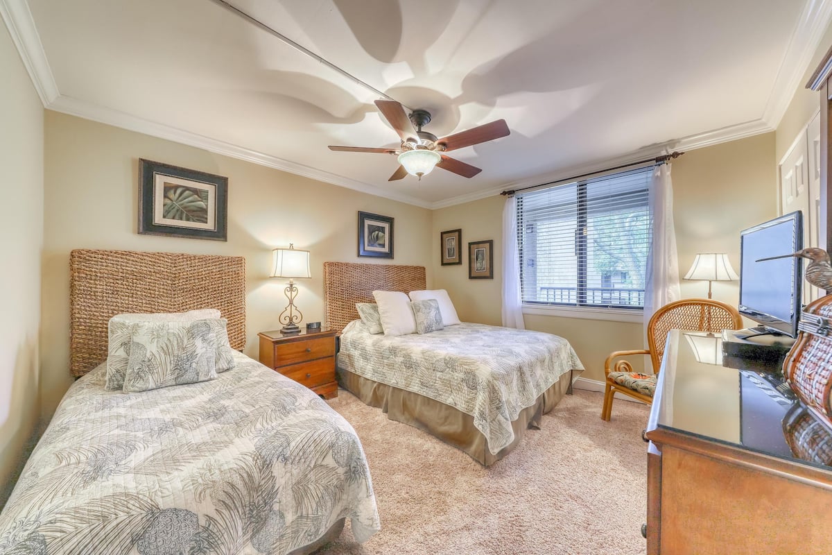 House, Multiple Beds (Two-Bedroom Apartment)