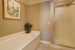 Ferienhaus, Mehrere Betten (Two-Bedroom Apartment) | Komfortbadewanne