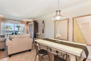 House, 2 Queen Beds (Two-Bedroom Apartment) | In-room dining - Two-bedroom Apartment (New Smyrna Beach)