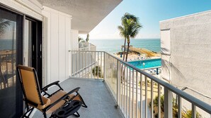 Unclassified image, 4 of 43, button - Two-bedroom Apartment (Marathon)