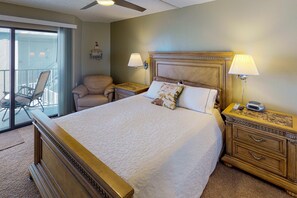 House, 1 Queen Bed (Two-Bedroom Apartment)