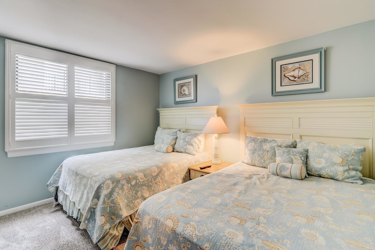 House, Multiple Beds (Two-Bedroom Apartment)