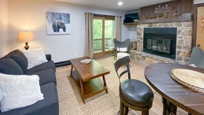 Exterior - Northwoods F6 (Davis)