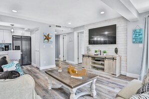 Ferienhaus, Mehrere Betten (Two-Bedroom Apartment) | Wohnzimmer