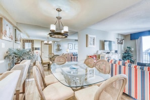 House, Multiple Beds (Two-Bedroom Apartment) | Private kitchen