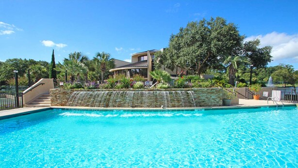 House, Multiple Beds (Two-Bedroom Apartment) | Outdoor pool - Two-bedroom Apartment (Hilton Head Island)