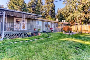 House, 1 Double Bed (Studio Apartment) | Exterior - Two-bedroom Apartment (Camano Island)