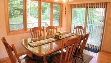 House | Private kitchen | Fridge, microwave, stovetop, dishwasher