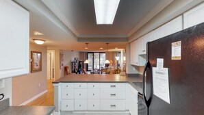 House, Multiple Beds (Two-Bedroom Apartment) | Private kitchen | Coffee/tea maker, fridge, microwave, stovetop - Two-bedroom Apartment (Hilton Head Island)