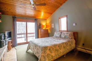 Casa | 3 camere, una scrivania, Wi-Fi gratuito