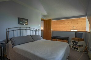 Huis | 3 slaapkamers, een bureau, gratis wifi, beddengoed