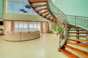 Huis, meerdere bedden (Apartment with Sea View) | Interieur