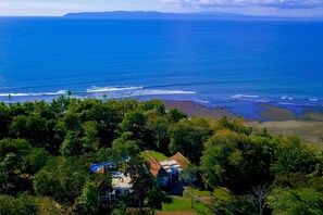 House, 1 King Bed with Sofa bed (Apartment with Sea View) | Beach/ocean view - Apartment With Sea View (Pavón)