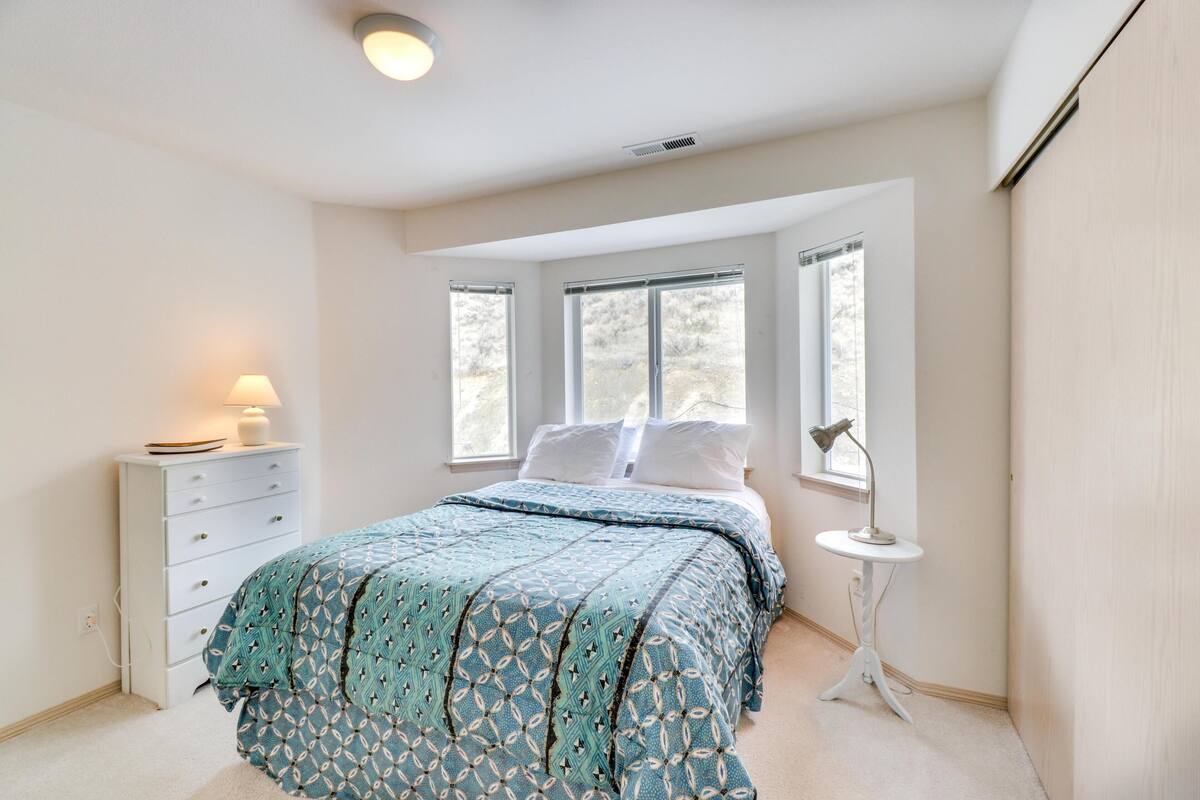 House, Multiple Beds (Two-Bedroom Apartment)