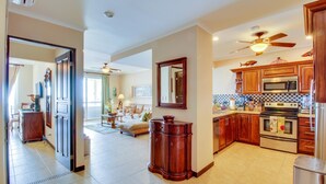 บ้านพัก, หลายเตียง, วิวทะเล (Apartment with Sea View) | ครัวส่วนตัว