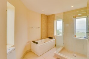 House, Multiple Beds (Apartment) | Bathroom - Apartment (Tamarindo)