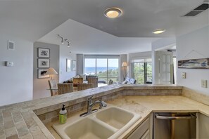 House, Multiple Beds (Two-Bedroom Apartment) | Private kitchen - Two-bedroom Apartment (Hilton Head Island)