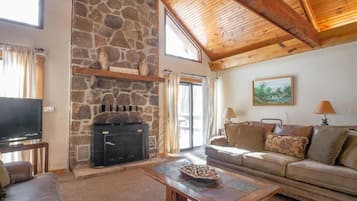TV, fireplace, DVD player