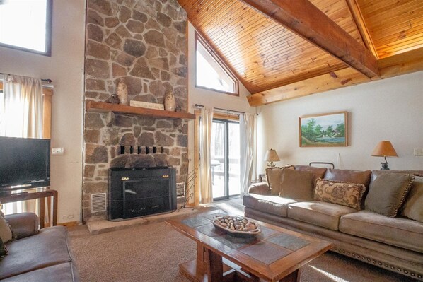 TV, fireplace, DVD player